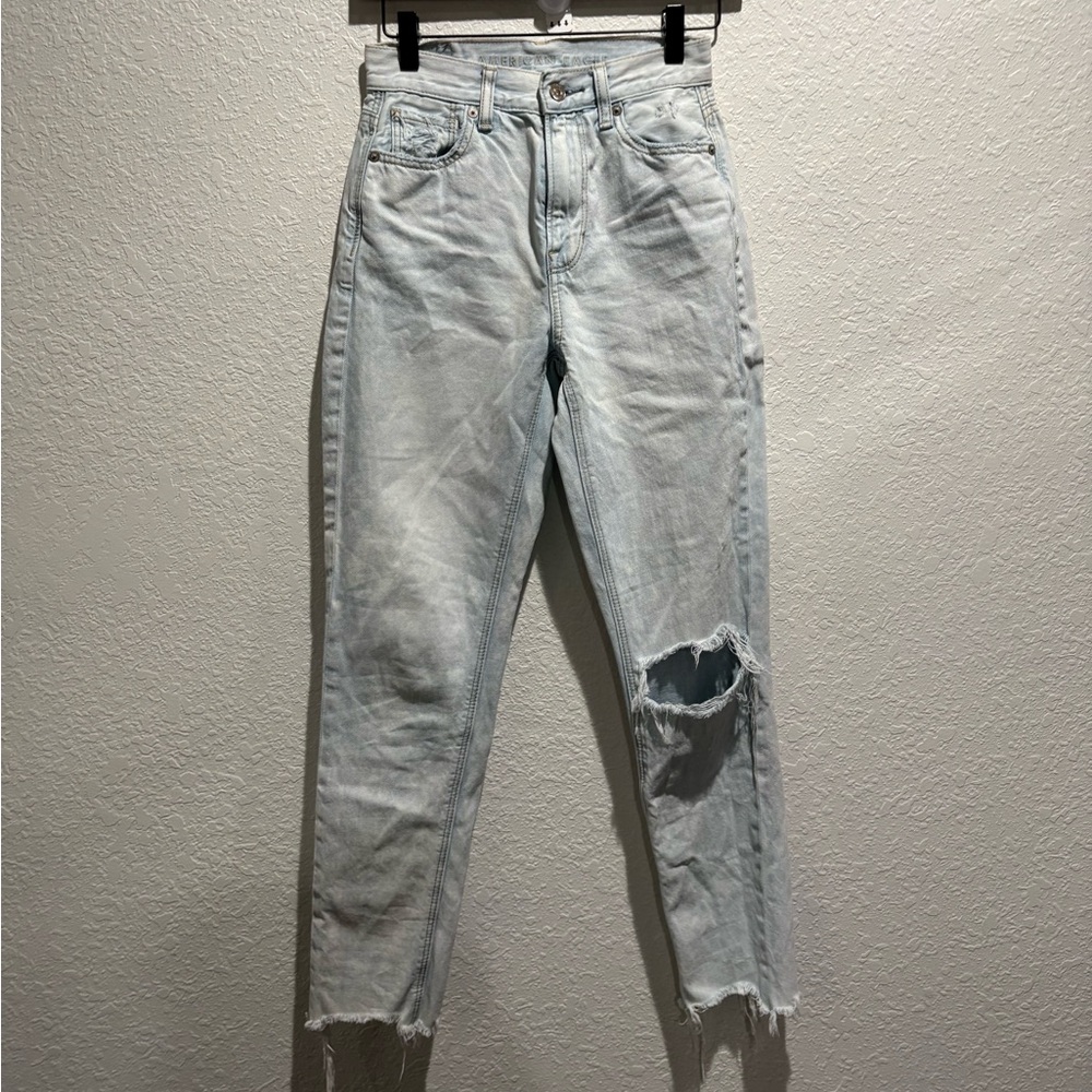 American Eagle -Style Mom Jean- Size 00 Regular- Light‎ Wash